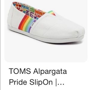 Toms pride slip on size 7 new